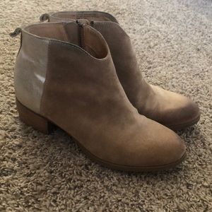 Sofft Tan Metallic Accent Ankle Boots Size 7.5